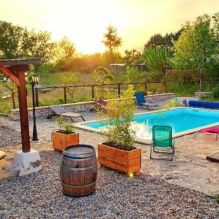 Le P'tit Gardechois- Cocooning 6-8 Personnes Holiday home Saint-Andre-de-Cruzieres