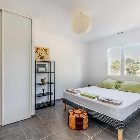 Holiday home Le P'tit Gardechois- Cocooning 6-8 Personnes Saint-Andre-de-Cruzieres